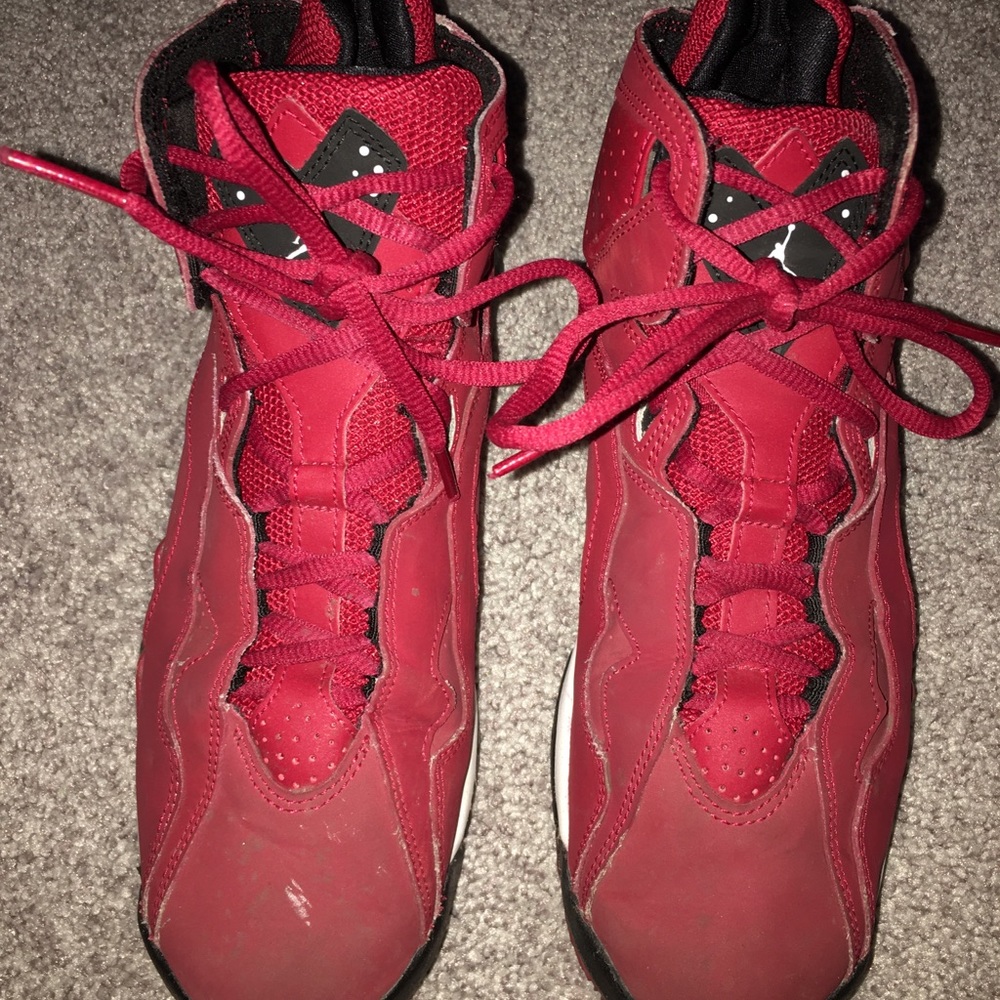 Red Jordan’s Male or female